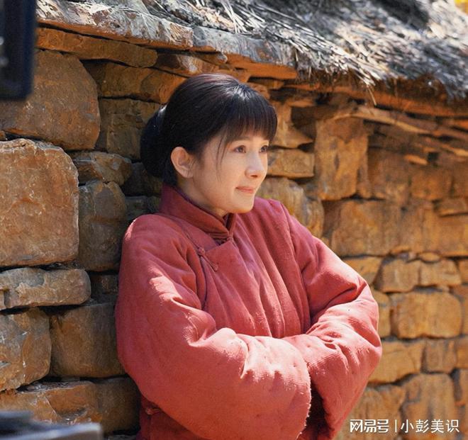 同框看清三人穿搭才懂和少女区别AG真人这一夜姚晨杨幂赵今麦(图26)